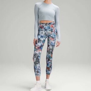 Lululemon Fast and Free High-Rise Tight 25" in Luminescent Floral Multi